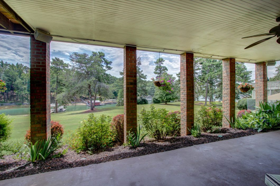 Just listed for sale on Lake Lanier : 7330 Pine Valley ...