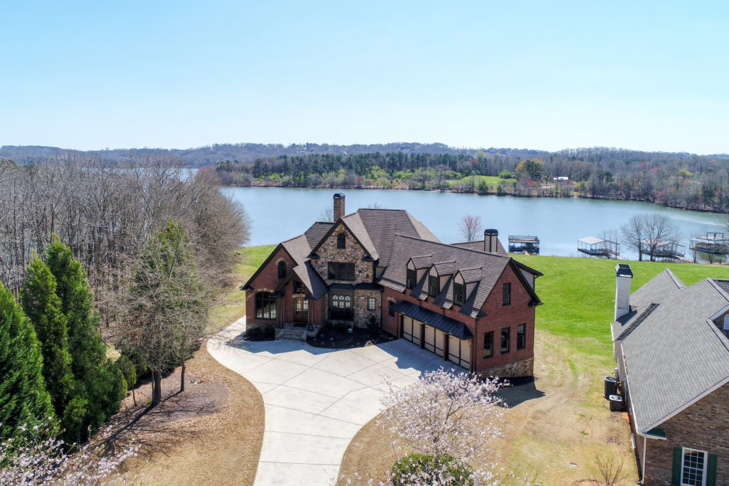 3669 Downing Way presented by The Sheila Davis Group Lake Lanier Real Estate